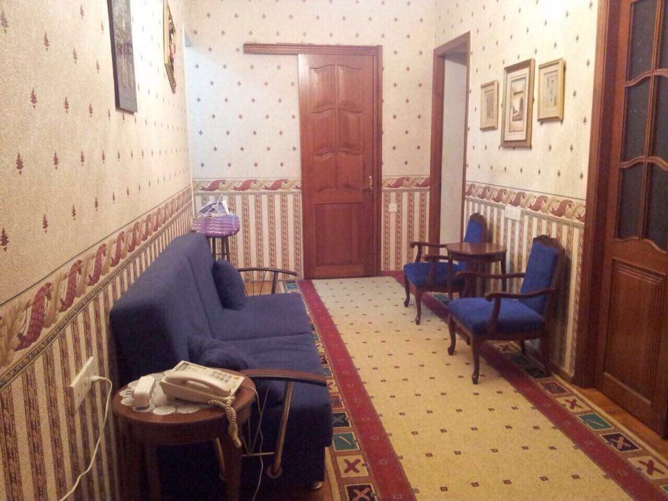 Stalinka Elmler Apartment Baku Room photo